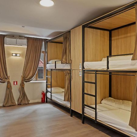 Ramana Garden Hostel - Self-Service Accommodation Bukarest Exteriör bild