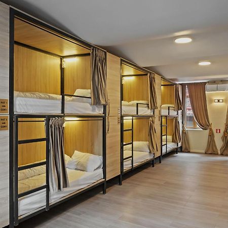 Ramana Garden Hostel - Self-Service Accommodation Bukarest Exteriör bild